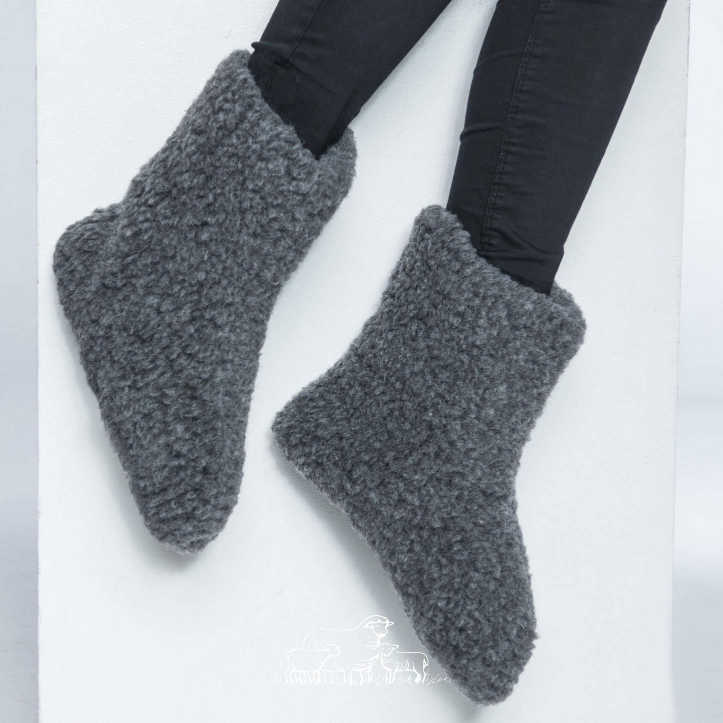 Long Cloud Slippers Graphite