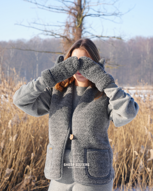 クラウドミトンの中の手